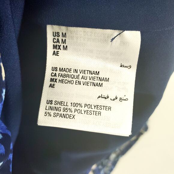 JM Collection Blouse Size M Blue Python Print VNeck Shimmer Trim Flowy Lined NWT - Picture 5 of 5